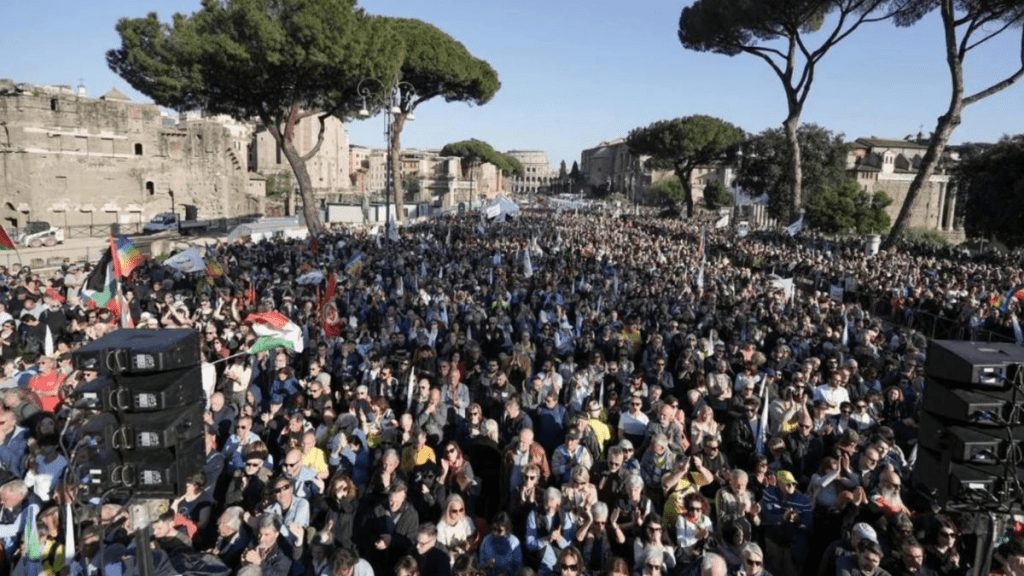 Molti nemici molto&nbsp;bruciore